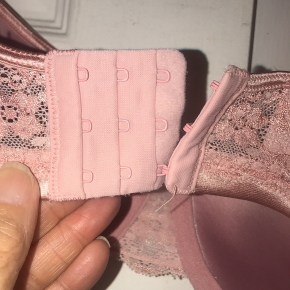 Women’s Cabernet Lace Bra - Picture 7 of 9